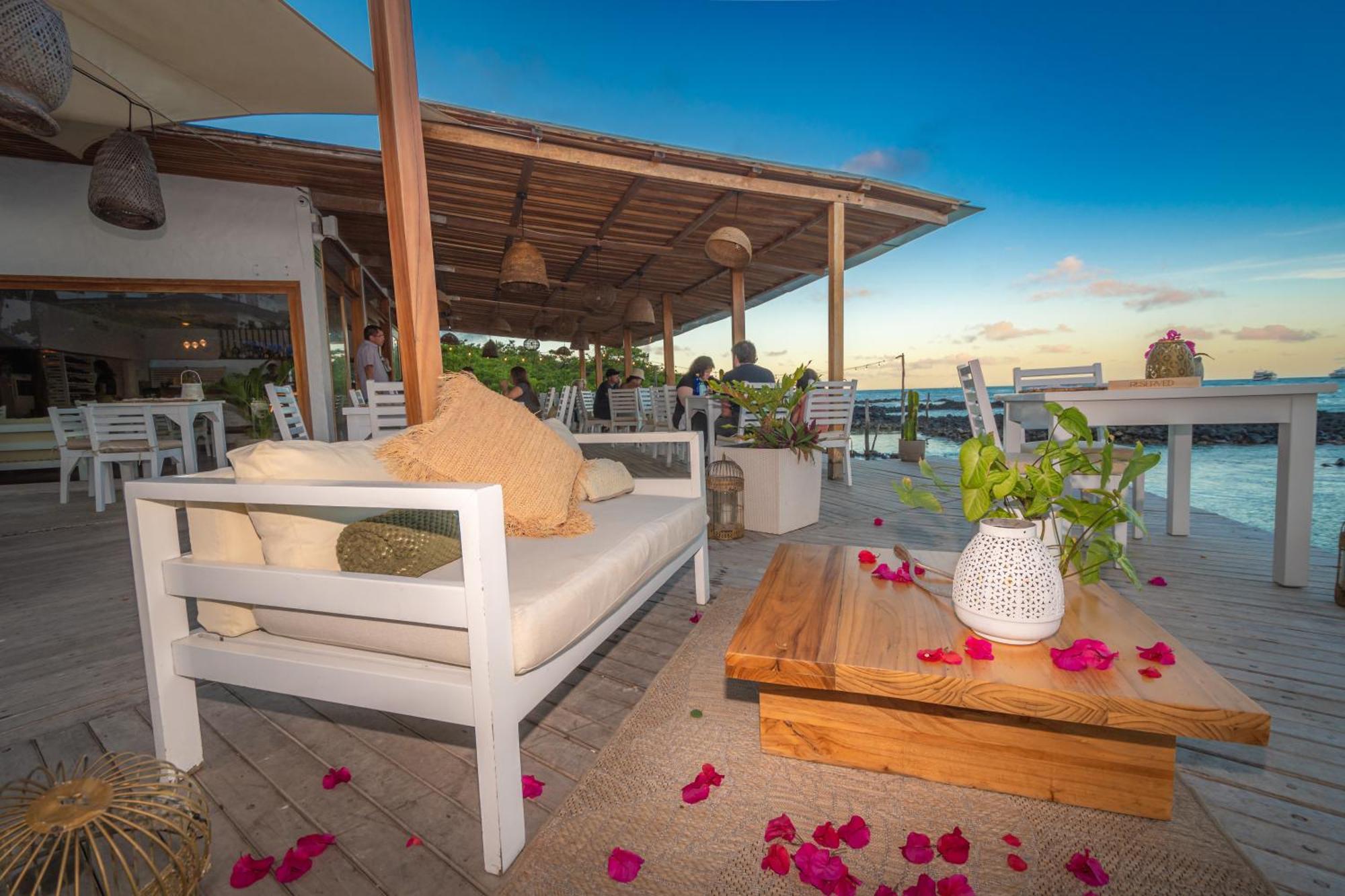 Blu Galapagos Sustainable Waterfront Lodge Пуерто-Айора Екстер'єр фото