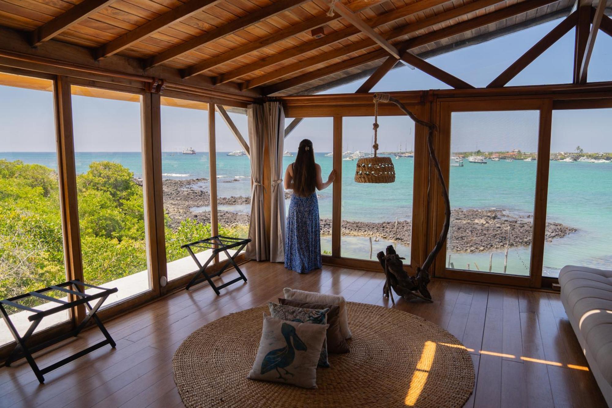 Blu Galapagos Sustainable Waterfront Lodge Пуерто-Айора Екстер'єр фото